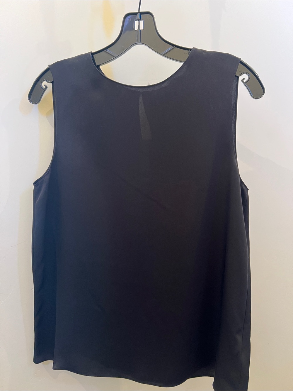 Theory black shell top M new with tags